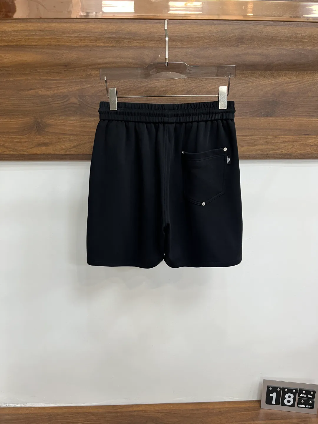 Balenciaga Balenciaga complete with three labels 🧊2026 summer New Arrival latest shorts, available at counters, Original goods, fashionable imported original technical fabrics, comfortable upper body, Breathable, original customized hardware accessories, handsome and stylish upper body, complete with three labels, recommended style, extremely high grade, purchasing agent Sizes: M-3XL, maximum wear 195 catties H 2026 New Arrival first release